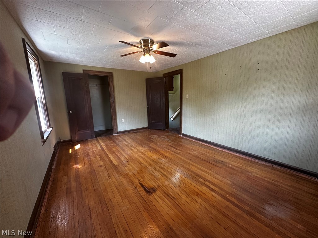 513 W Waterloo Road Akron OH 44314