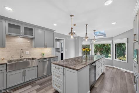 25370 Letchworth Road Beachwood OH 44122
