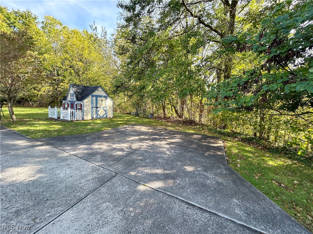 1115 Scoville North Road Vienna OH 44473