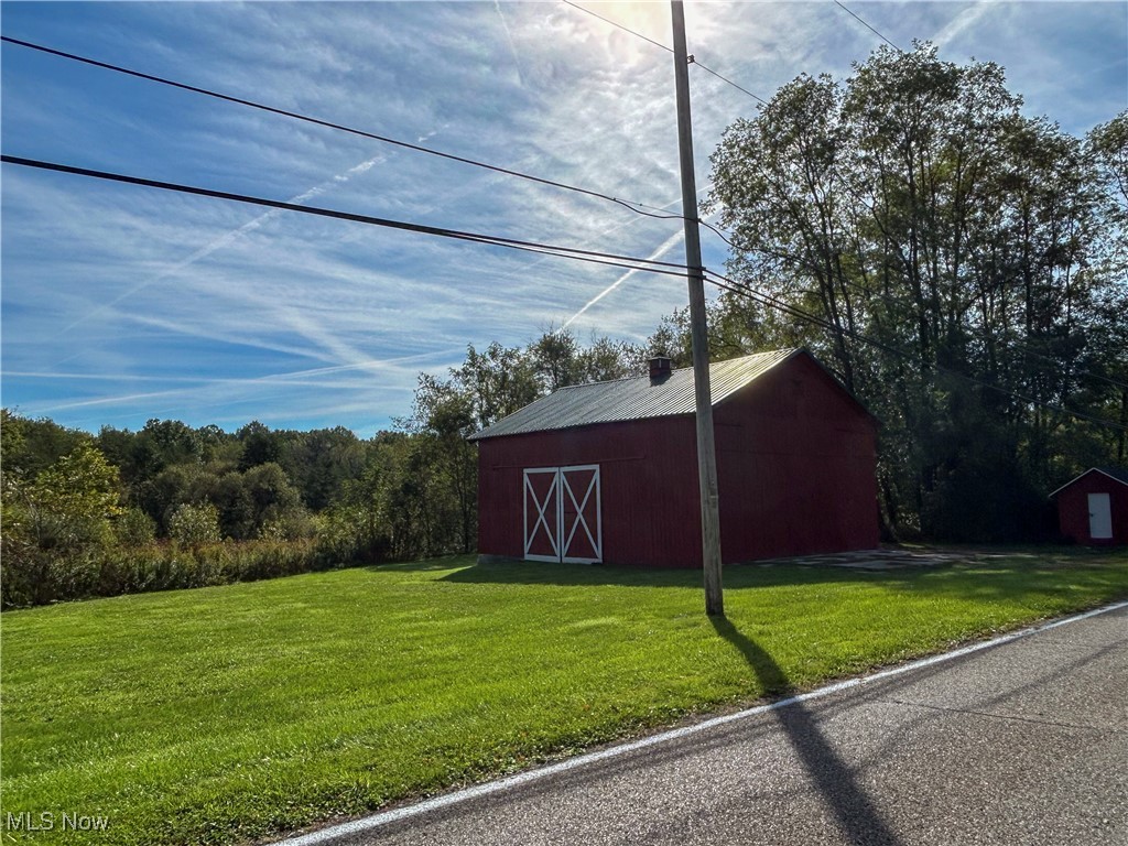 1115 Scoville North Road Vienna OH 44473