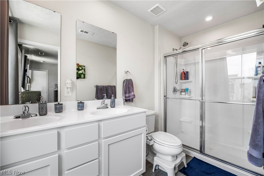 4741 Olivia Way Lorain OH 44053