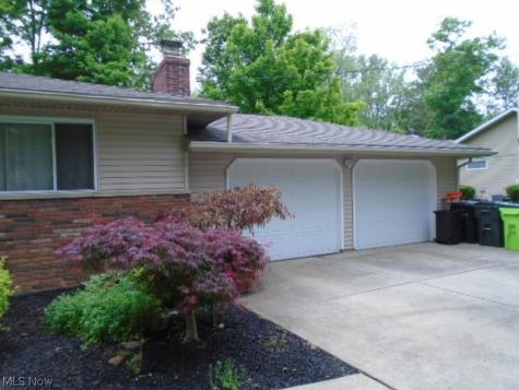 9394 Ledge Acres Drive Macedonia OH 44056