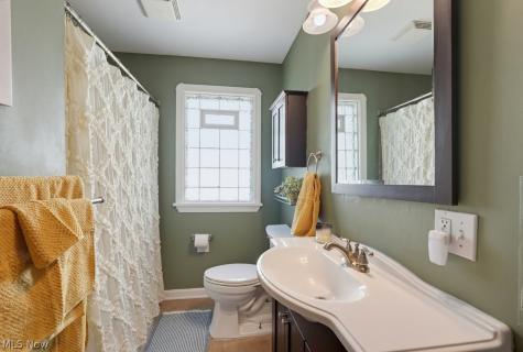 4526 W 228th Street Fairview Park OH 44126