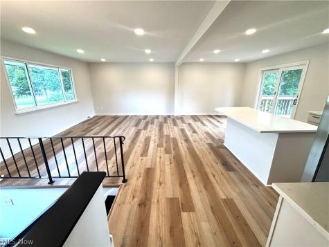 21113 Willow Lane Strongsville OH 44149