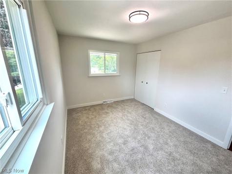 21113 Willow Lane Strongsville OH 44149