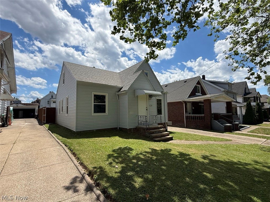 8314 Vineyard Avenue Cleveland OH 44105