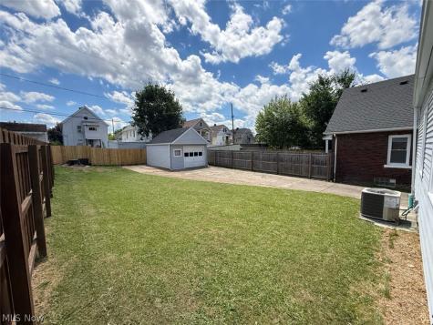 8314 Vineyard Avenue Cleveland OH 44105