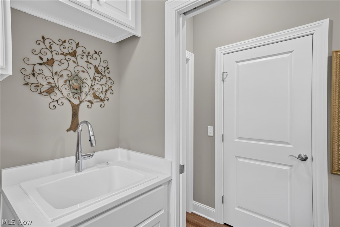 2060 Hawthorn Court Green OH 44720