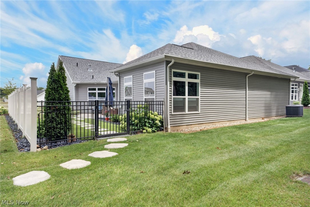 2060 Hawthorn Court Green OH 44720