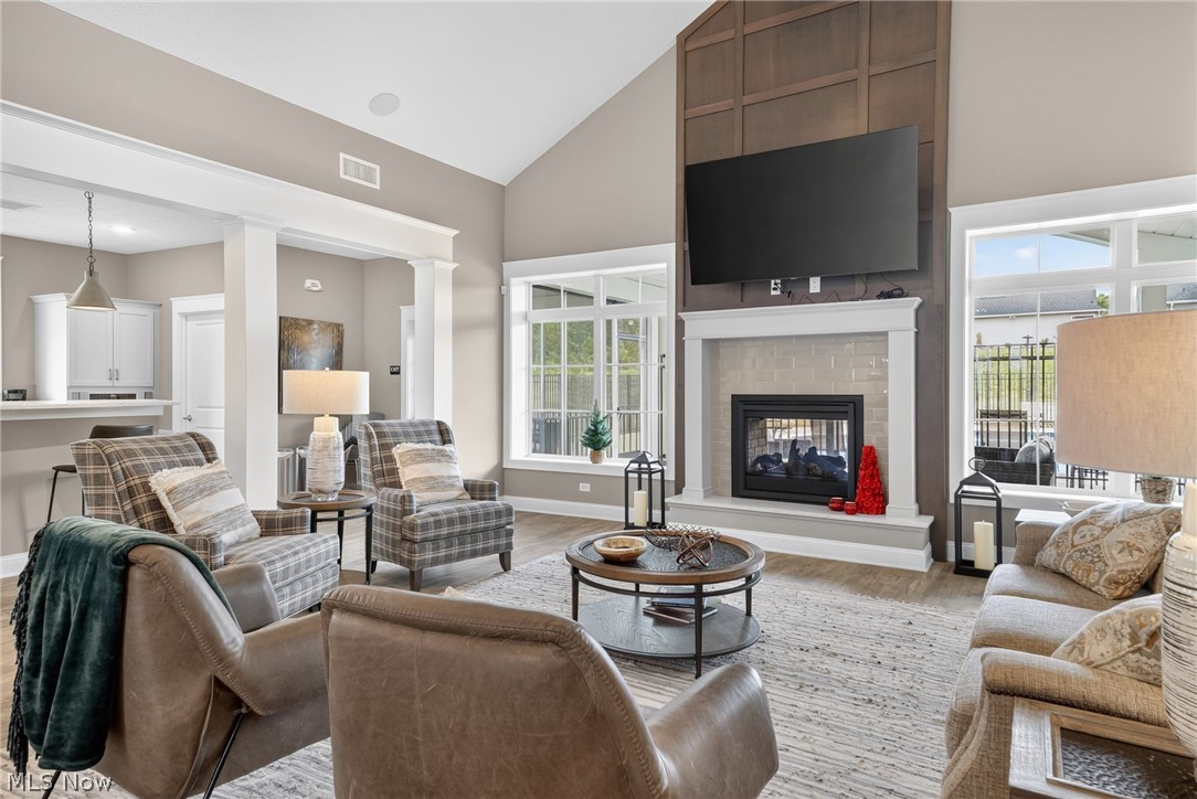 2060 Hawthorn Court Green OH 44720