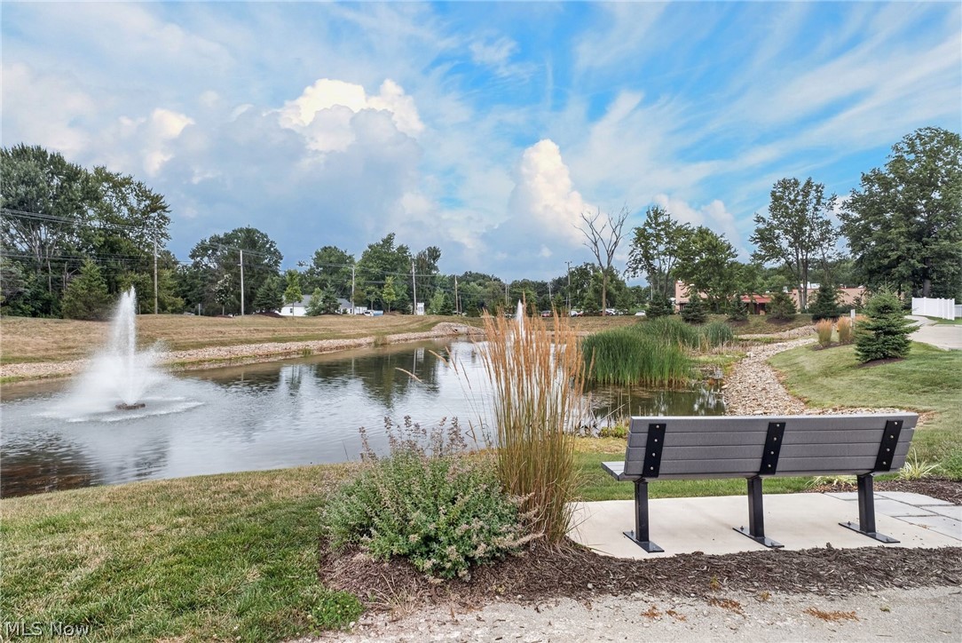 2060 Hawthorn Court Green OH 44720