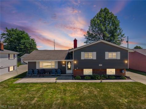 1253 Golden Gate Boulevard Mayfield Heights OH 44124