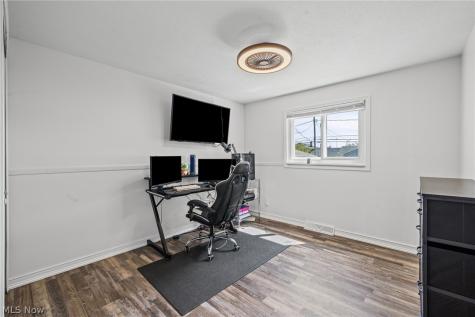 1253 Golden Gate Boulevard Mayfield Heights OH 44124