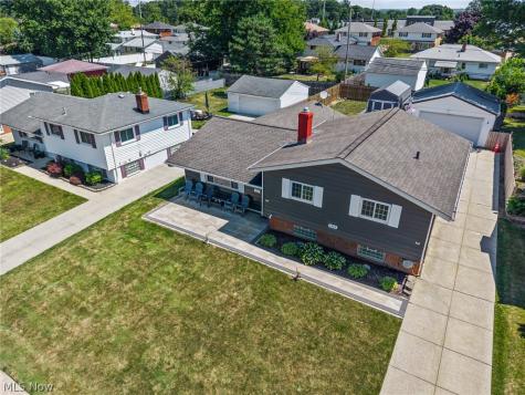 1253 Golden Gate Boulevard Mayfield Heights OH 44124