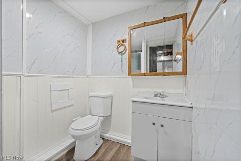 1253 Golden Gate Boulevard Mayfield Heights OH 44124
