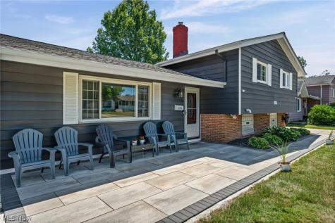1253 Golden Gate Boulevard Mayfield Heights OH 44124