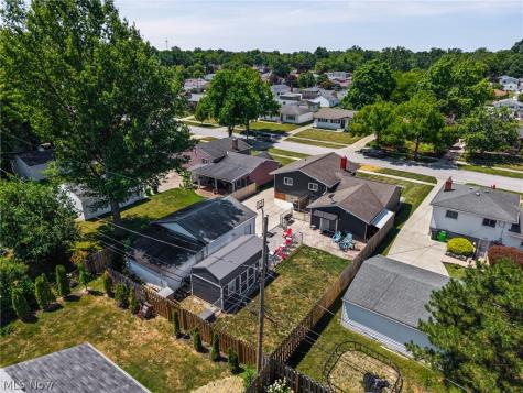 1253 Golden Gate Boulevard Mayfield Heights OH 44124