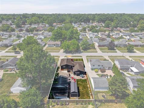 1253 Golden Gate Boulevard Mayfield Heights OH 44124