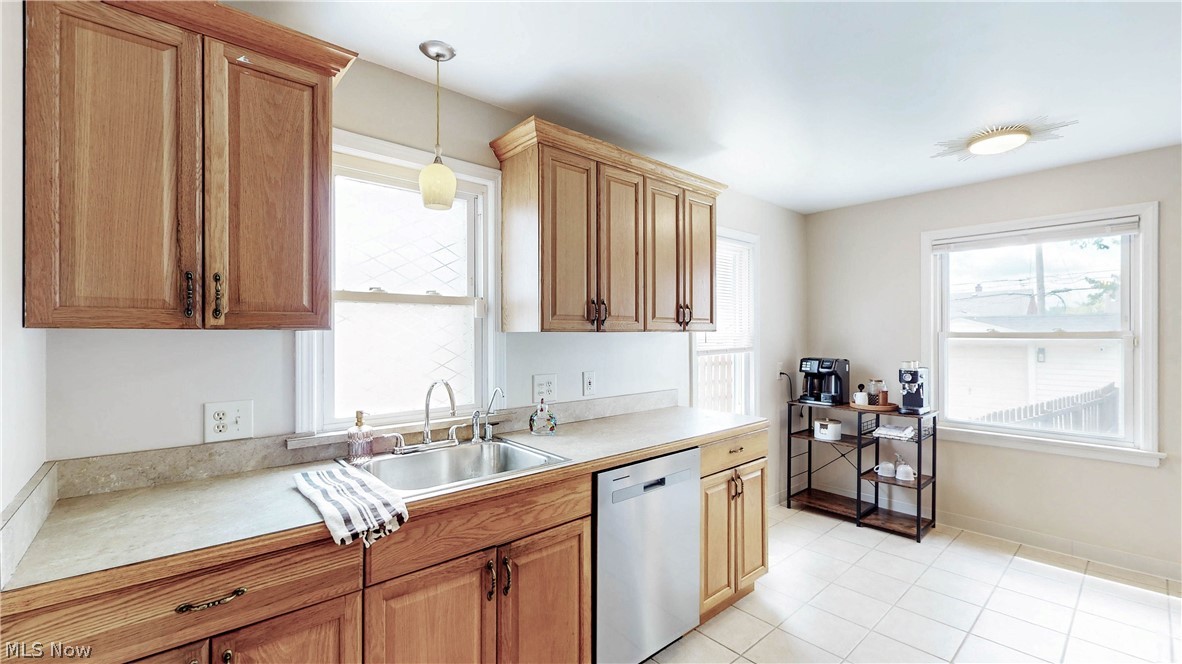 8111 Thornton Drive Parma OH 44129