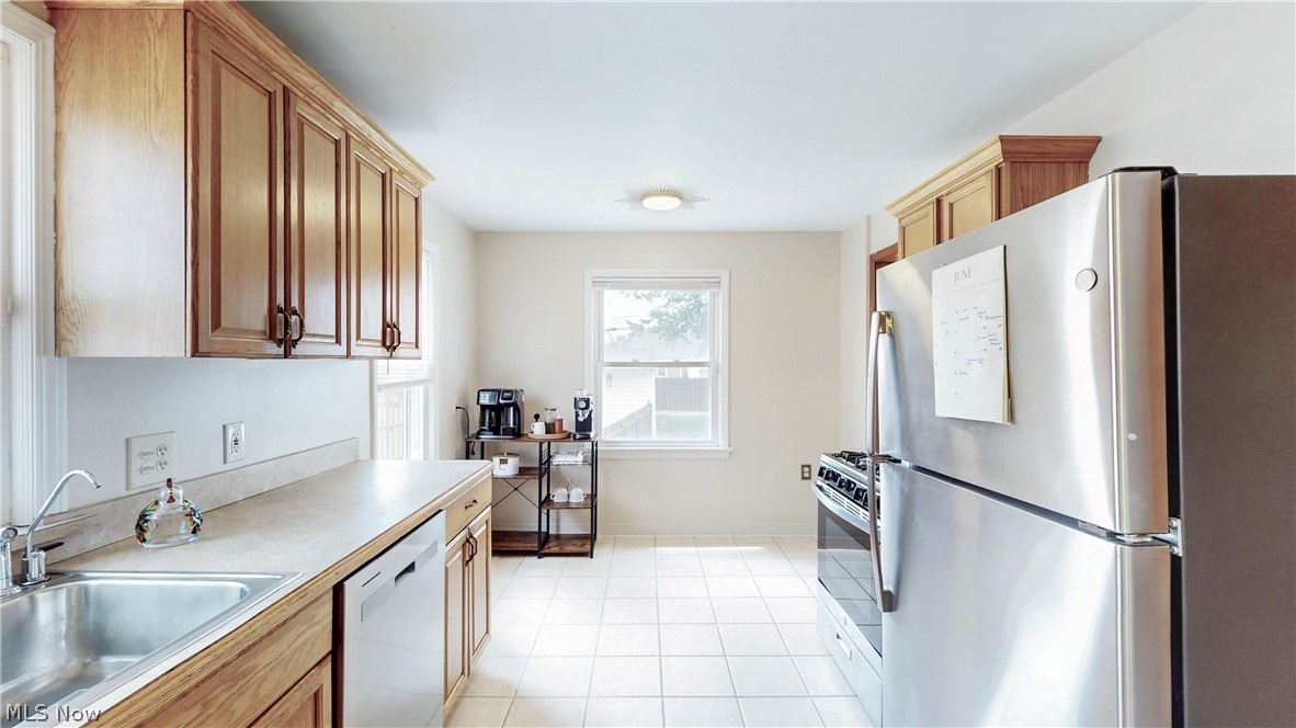 8111 Thornton Drive Parma OH 44129