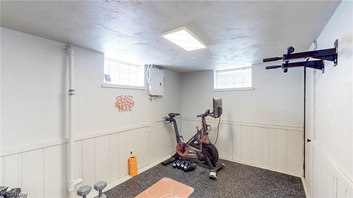 8111 Thornton Drive Parma OH 44129
