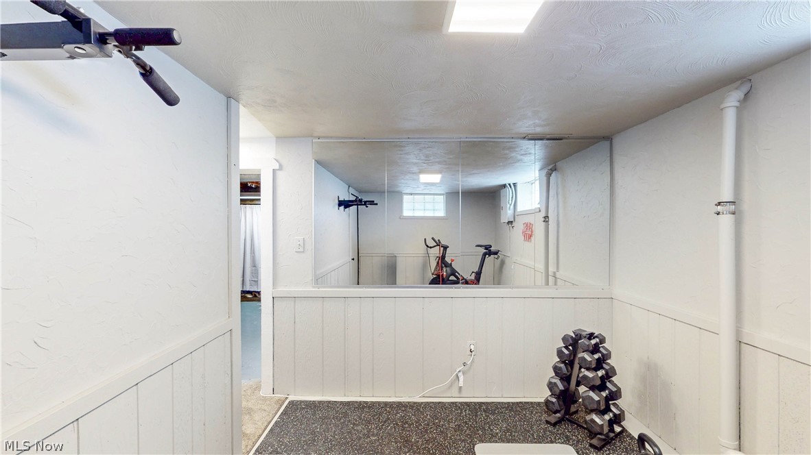 8111 Thornton Drive Parma OH 44129