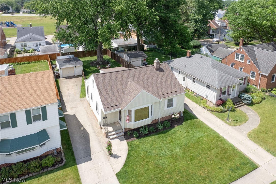 8111 Thornton Drive Parma OH 44129
