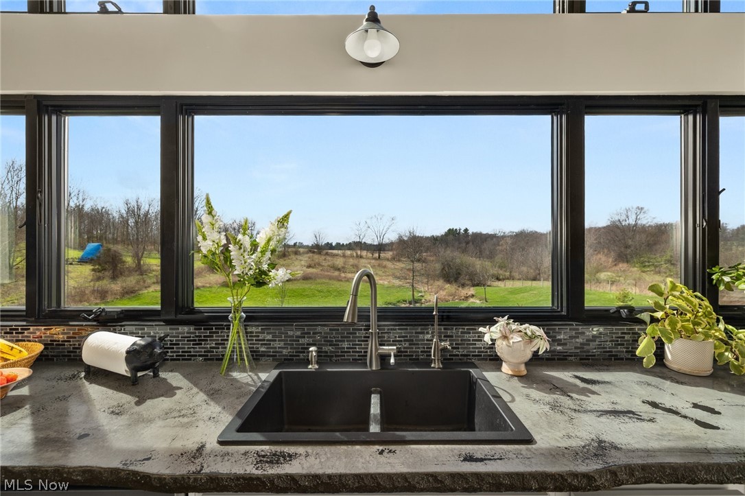 1258 Township Road 1453 Ashland OH 44805