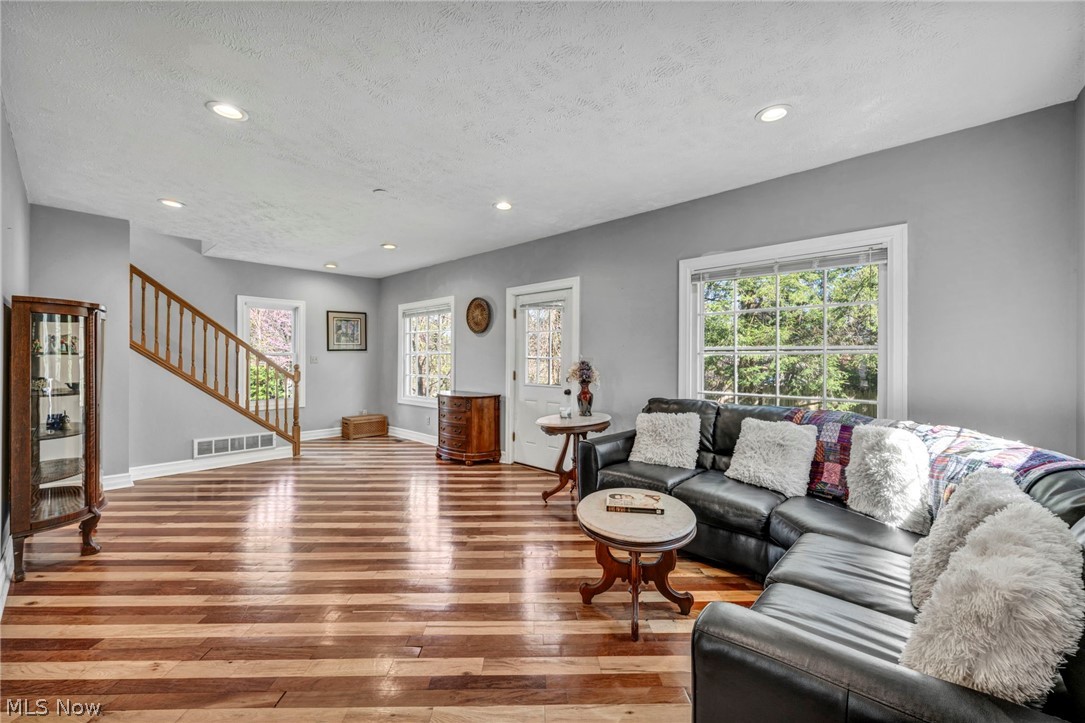 2160 Boston Road Hinckley OH 44233