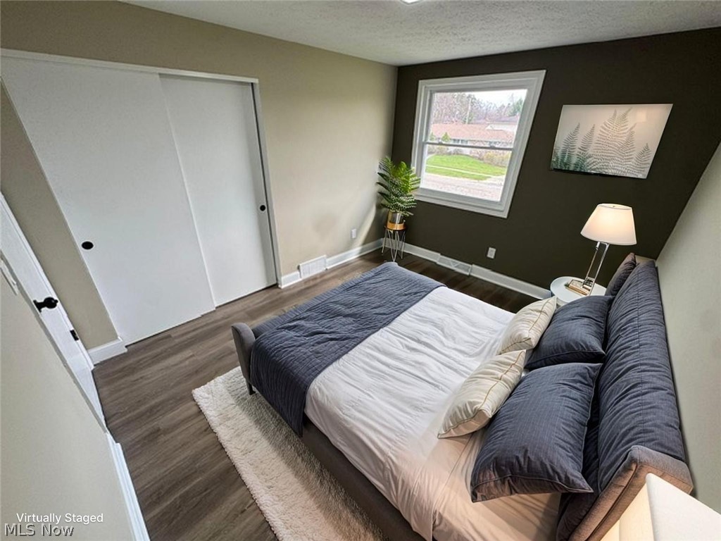 35 Santin Circle Bedford OH 44146
