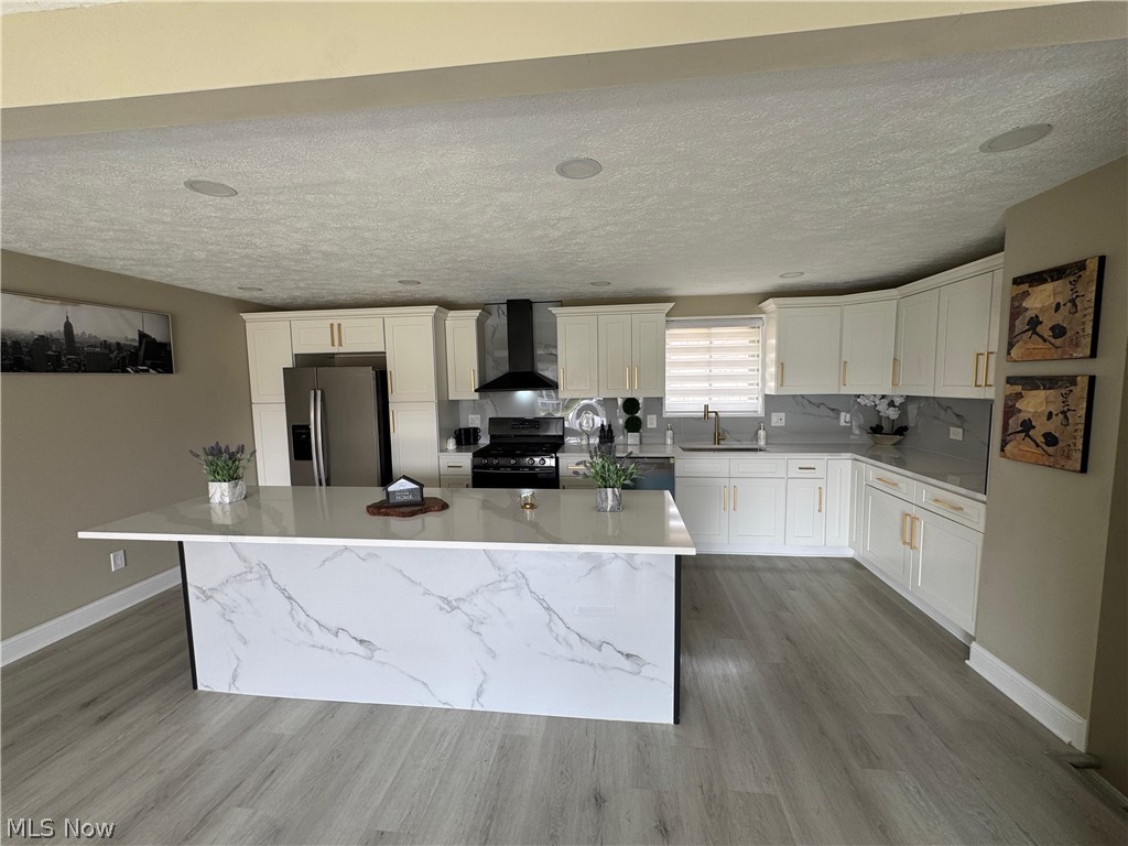 35 Santin Circle Bedford OH 44146