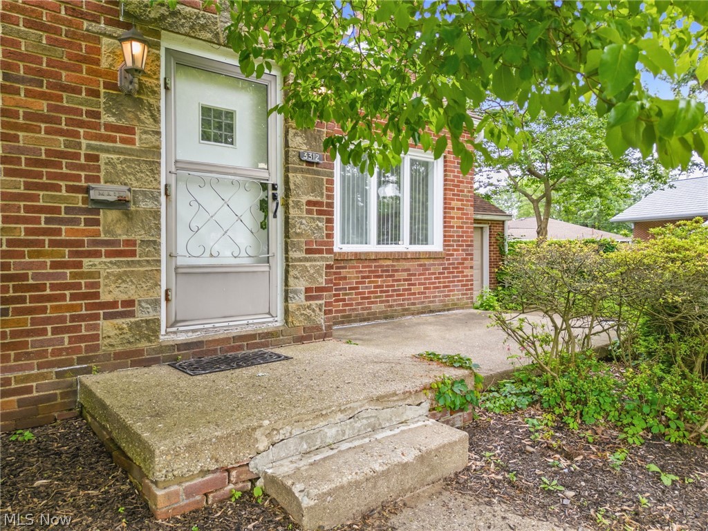3312 Yale Avenue NW Canton OH 44709