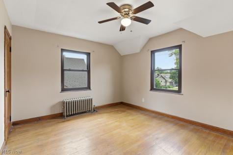 16111 Chatfield Avenue Cleveland OH 44111