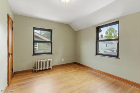 16111 Chatfield Avenue Cleveland OH 44111