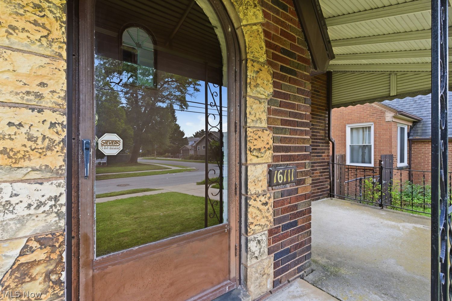 16111 Chatfield Avenue Cleveland OH 44111