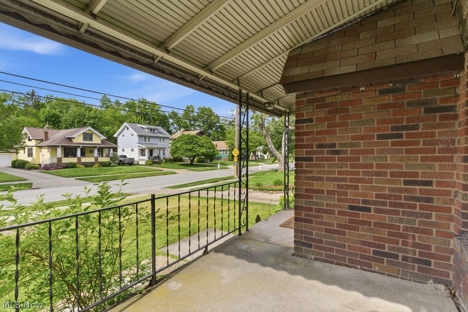 16111 Chatfield Avenue Cleveland OH 44111