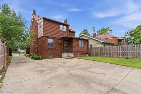 16111 Chatfield Avenue Cleveland OH 44111