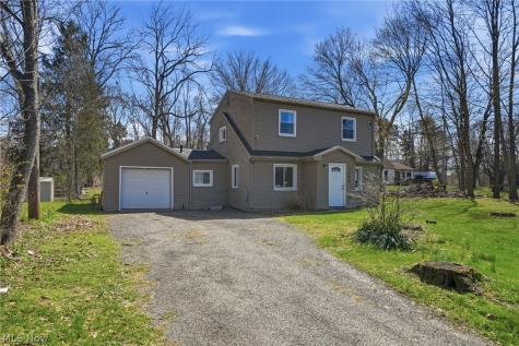 1555 Ambre Drive Akron OH 44312