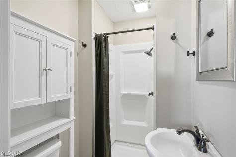 1555 Ambre Drive Akron OH 44312