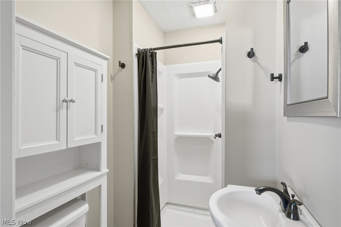 1555 Ambre Drive Akron OH 44312