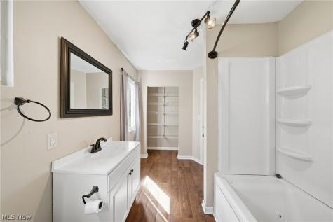 1555 Ambre Drive Akron OH 44312