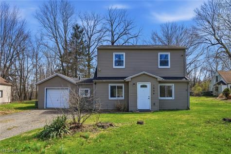 1555 Ambre Drive Akron OH 44312