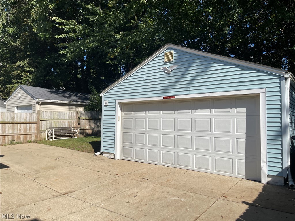 1567 Sunset Avenue Akron OH 44301