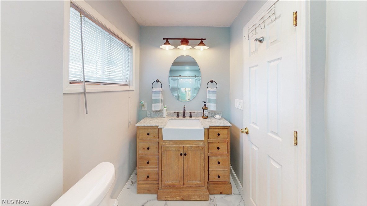 2574 South Street Lakemore OH 44250