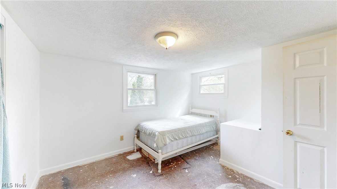 2574 South Street Lakemore OH 44250