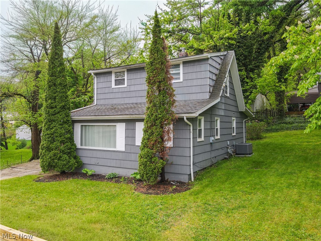2574 South Street Lakemore OH 44250