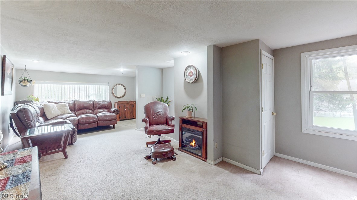 2574 South Street Lakemore OH 44250