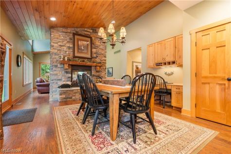 4724 Mayfair Road North Canton OH 44720