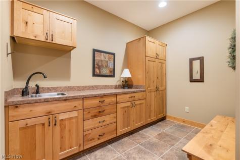 4724 Mayfair Road North Canton OH 44720