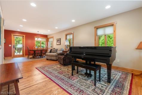 4724 Mayfair Road North Canton OH 44720